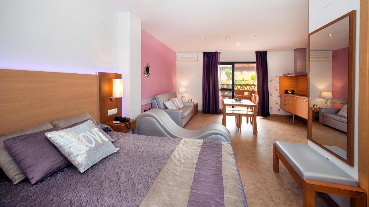 Leo Punta Umbria (Adults Only) Apartman Kültér fotó